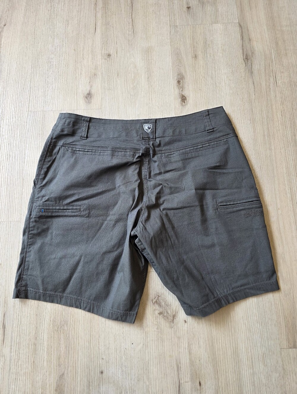 Kuhl Men's Resistor Lite Chino Short Size 33 Carbon - Picture 2 of 11